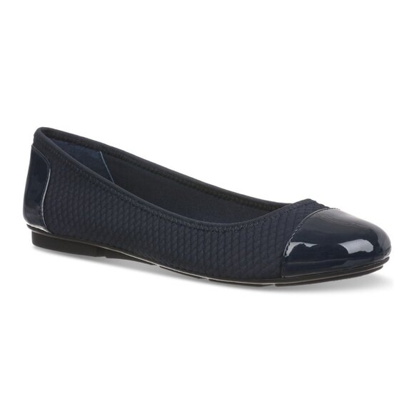 Giani Bernini Women's Taylee Memory Foam Cap Toe Ballet Flats - Picture 1 of 3